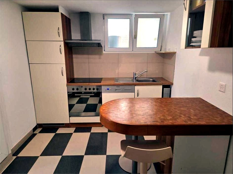 Studio 1 — la kitchenette